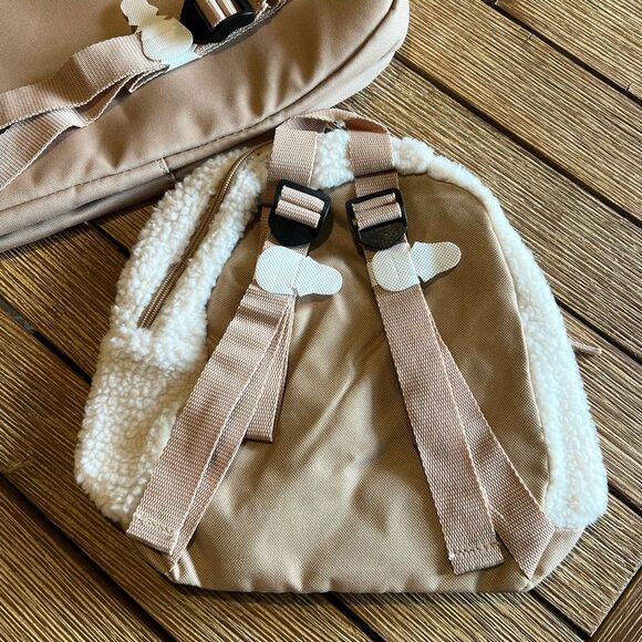 DSW Backpack Set - Picture 16 of 16